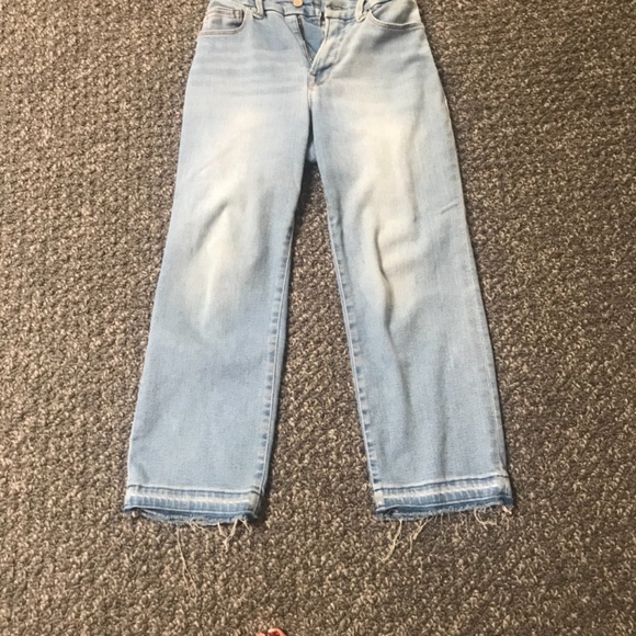 Good American good petite straight jeans - Picture 2 of 4